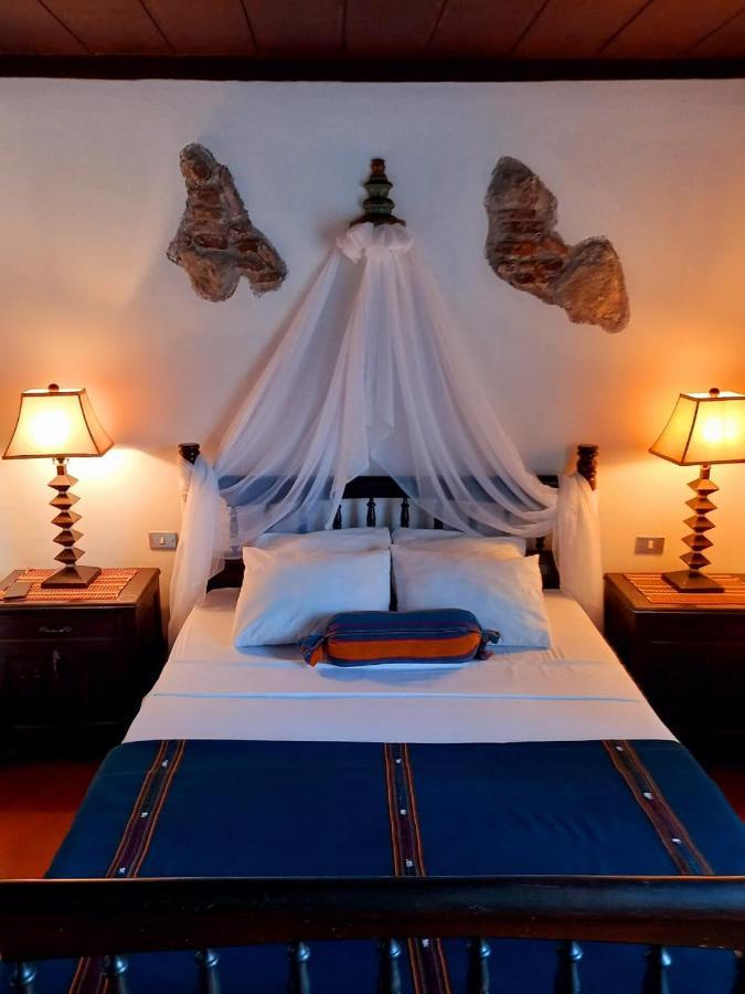 La Quinta Santa Lucia Hotel Antigua Bagian luar foto