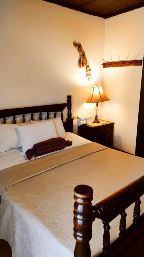 La Quinta Santa Lucia Hotel Antigua Bagian luar foto